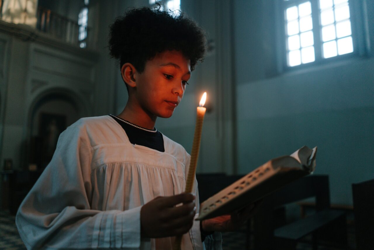 pexels-cottonbro-9586394 church service production
